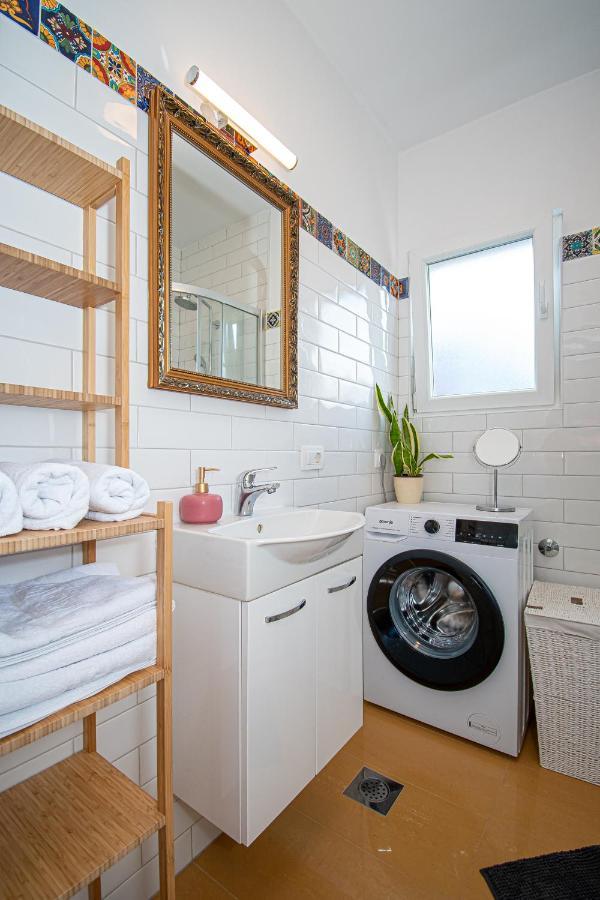 Apartment Nikola Kaštel Novi Buitenkant foto